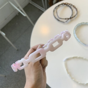 Pink acetate chain link headband with minimalist design for women hair accessories