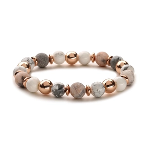 Naturstein-Perlenarmband mit Rosa Zebra Jaspis und Roségold-Akzenten auf weißem Grund