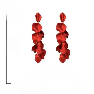 Boucles d'oreilles pétales rouges, longueur 12,5 cm avec clous en argent S925