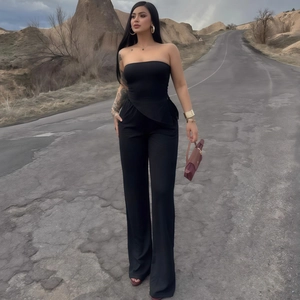 Tenues Pour Femmes Haut Tube Sans Bretelles Et Pantalon Large Tissu Crêpe Texturé Streetwear De Vacances Été Coupe Slim Sexy