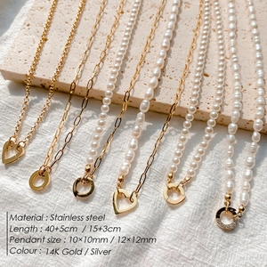 Ensemble élégant de colliers en perles baroques et acier inoxydable plaqué or 14 carats