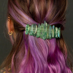 8cm Bohemian green raw crystal spring hair clip worn on purple highlighted hair