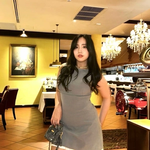 Damen Casual Gefälschtes Zweiteiler Ärmellos Farbblock Mini Kleid Hohe Taille Rundhals Bügelfrei Polyester Sommer Mode Kleid