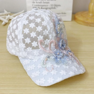 Summer breathable white lace baseball cap with floral embroidery and pearl accents