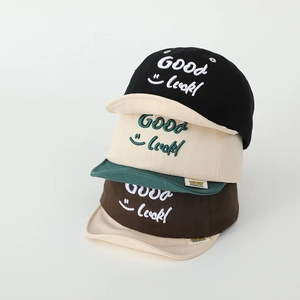 Stacked color-block cotton baseball caps for kids with GOOD embroidery and soft brims