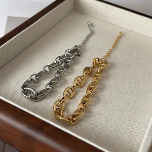 Chic 18k gold plated stainless steel pig nose link bracelet in gold and silver finish