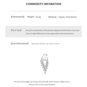 Infographie montrant poids, matériau et dimensions du parure collier et boucles