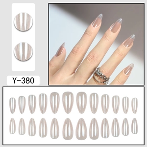 Short almond nude cat-eye press-on nails with silver glitter effect model Y-380
