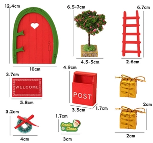 Detailed dimensions of miniature dollhouse Christmas set with red door and mailbox