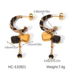 Detailed size and weight specs for leopard print heart pendant hoop earrings