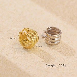 Minimalist S925 silver layered hoop earrings in gold and silver finish showing dimensions