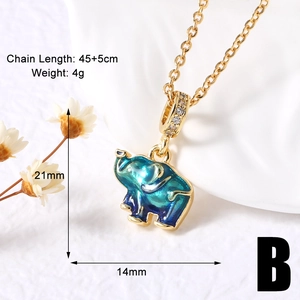 Detailed view of gold elephant necklace with 45+5cm chain length and 21x14mm pendant size