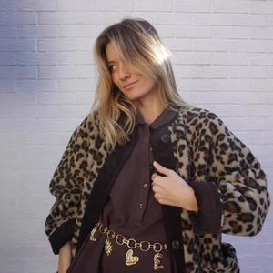 Leopard print faux shearling coat with lapel and gold metal love chain belt for women