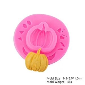 Moule en silicone citrouille rose pour fondant et chocolat de taille 9,3x8,5x1,5cm