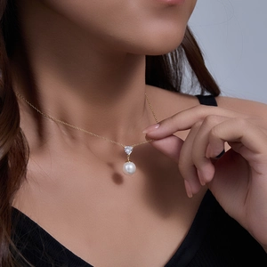 Elegant 925 sterling silver gold necklace with heart zircon and white pearl pendant
