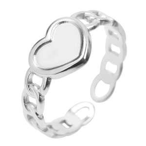 Detail of silver heart ring with hollow chain band and adjustable open back design