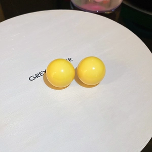 Boucles d'oreilles clous rondes jaune vif avec finition lisse et brillante