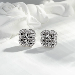 Four Leaf Clover Cartilage Stud Earrings Copper Cubic Zirconia Flower Helix Piercing Screw Back Vintage Jewelry