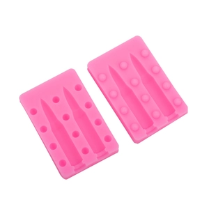 Roze siliconen malset met gedetailleerde kogelvormen voor chocolade en taartdecoratie