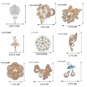 Detailed size specifications for assorted flower, bow, and pearl rhinestone brooches