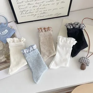5-pack Japanese style cotton socks with floral lace trim and vertical knit texture