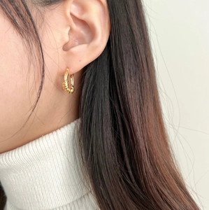Minimalist S925 sterling silver knot hoop earrings with textured spiral weave design