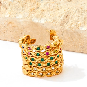 Orecchini a cerchio a C vintage dorati con zirconi colorati e motivo a onde