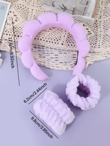 Detail showing dimensions of purple sponge headband and matching absorbent wristbands