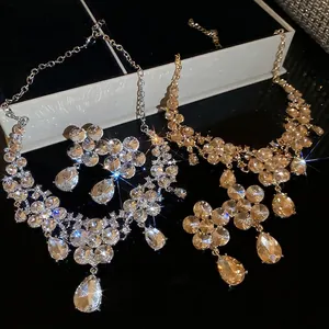 Floral Waterdrop Pendant Necklace And Earrings With Silver Earring Post Alloy Rhinestone Luxury Bridal Wedding Jewelry