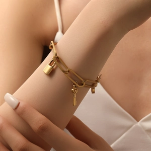 Bracelet à Billes avec Fermoir en Cœur en Acier Inoxydable Mode Acier Titane Plaqué Or Argent Arbre de Vie Pendentif Clé Serrure Bijoux pour Femmes