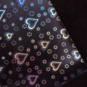 Holografische Laser-Herz- und Blumen-Nagelaufkleber mit Regenbogen-Reflexionseffekt