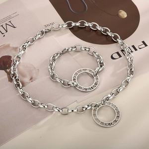 Hip hop chunky chain jewelry set with Roman numeral round pendants in silver finish