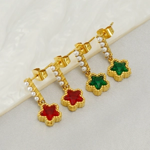 Boucles D'oreilles Puces Étoile En Zircon Et Künstliche Perles En Acier Inoxydable Plaqué Or Style Français Pour Femme