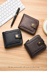 Men's retro short folding wallet with zipper and star snap, classic multi-card slot design.