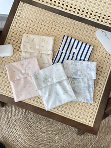 Mini Fabric Storage Bag Floral Quilted Portable Sanitary Napkin Pouch With Snap Button For Women Girls Organizer