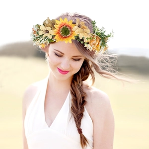 Realistic sunflower crown headband with yellow flowers and green leaves for festive parties