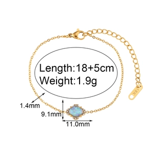 Detail view of 18K gold opal bracelet with dimensions 18+5cm and 1.9g weight data