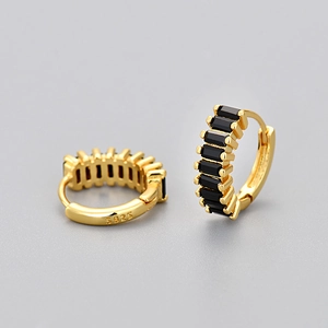 Detailed close-up of S925 sterling silver hoop earrings with rectangular black zircons