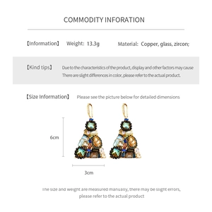 Detailed size and material specification chart for vintage triangle zircon earrings