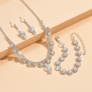 Parure de bijoux de mariée fleurie en argent avec collier, bracelet et boucles d'oreilles
