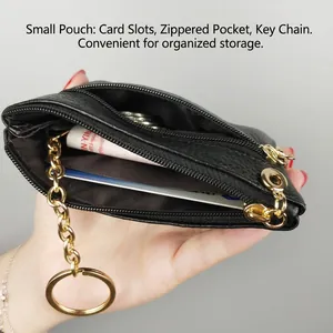 Mini portamonete in pelle a grana con scomparti per carte e portachiavi dorato