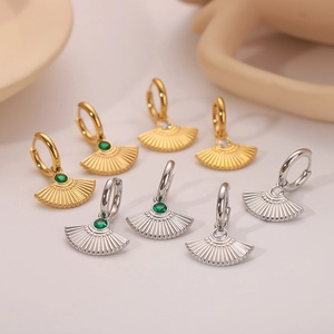 French Retro Fan Pendant Huggie Hoop Earrings Stainless Steel 18K Gold Plated Cubic Zirconia Emerald Jewelry For Women