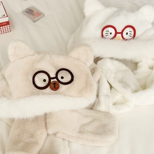 Set sciarpa e cappello con orecchie d'orso e occhiali in morbido peluche beige
