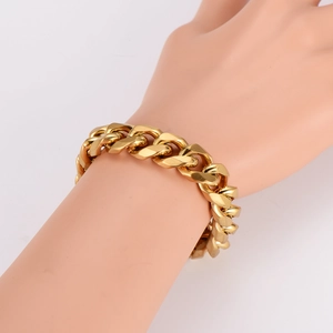Polished chunky gold Cuban link bracelet for men in minimalist stainless steel