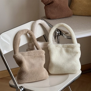 Winter Warm Handbag Plush Fleece Sherpa Mini Tote Bag With Magnetic Buckle Soft Thick Minimalist For Women Casual