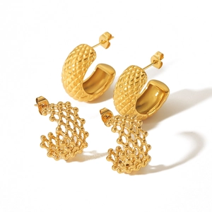 Set of two 18K gold plated stainless steel C-shape hoop earrings with textured patterns