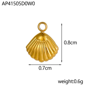 Detailed view of small gold shell charm for DIY jewelry with size and weight dimensions
