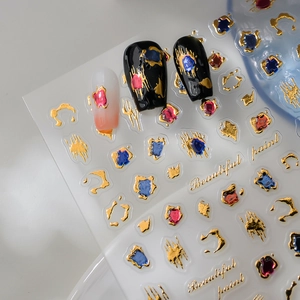 3D-Relief-Nagelaufkleber mit flüssigem Metallsilberrand und abstrakten bunten Farbmustern