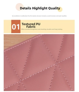 Detail der gesteppten rosa PU-Ledergeldbörse mit kratzfester und wasserfester Textur
