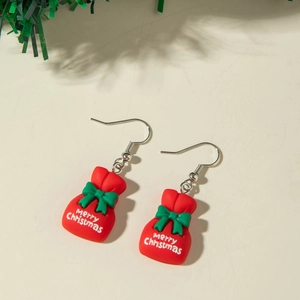 Détails des boucles d'oreilles sac cadeau de Noël rouge en résine avec nœud vert